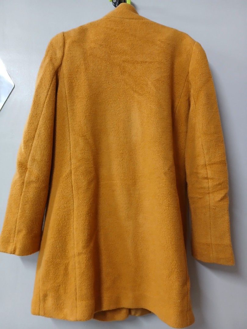 Stradivarius Brown Wool Coat for Autumn / Winter (Category: Coats, Jackets and Outerwear) located in Paranaque City. Submitted by khellyn-d (Listing ID 1327949615, Image 2). Description: ➡️ Please manage your expectation..