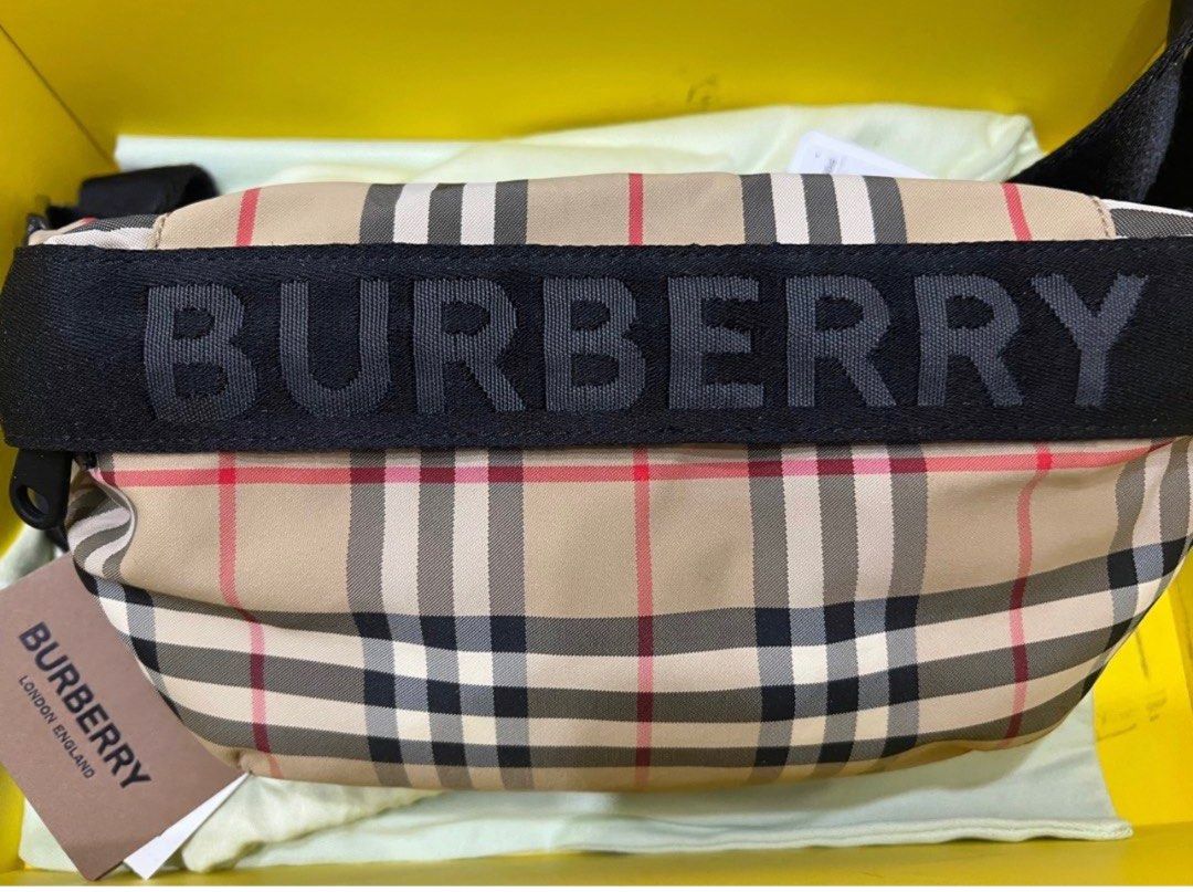 Burberry Belt Bag (Category: Luxury Bags & Wallets) located in Quezon City. Submitted by scar.alta (Listing ID 1328008818, Image 2). Description: For Sale Burberry Belt Bag Thank you.
