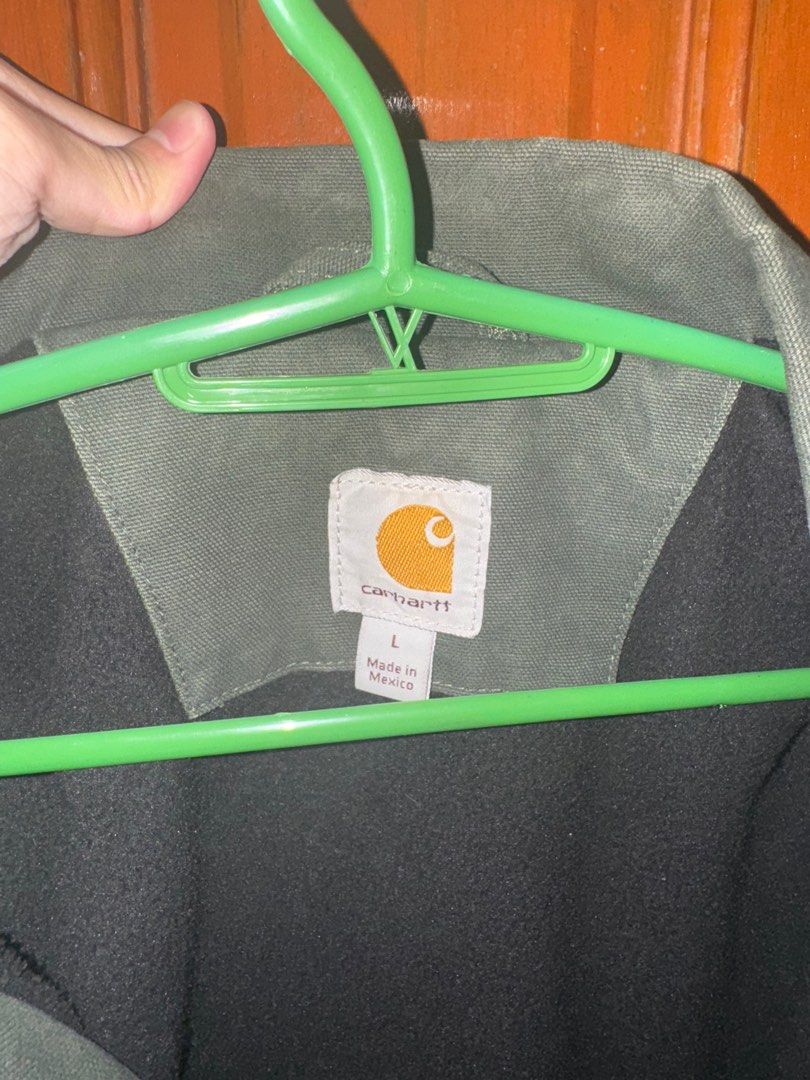 Carhartt Berwick Jacket Men s Fashion Coats Jackets and Outerwear on Carousell
