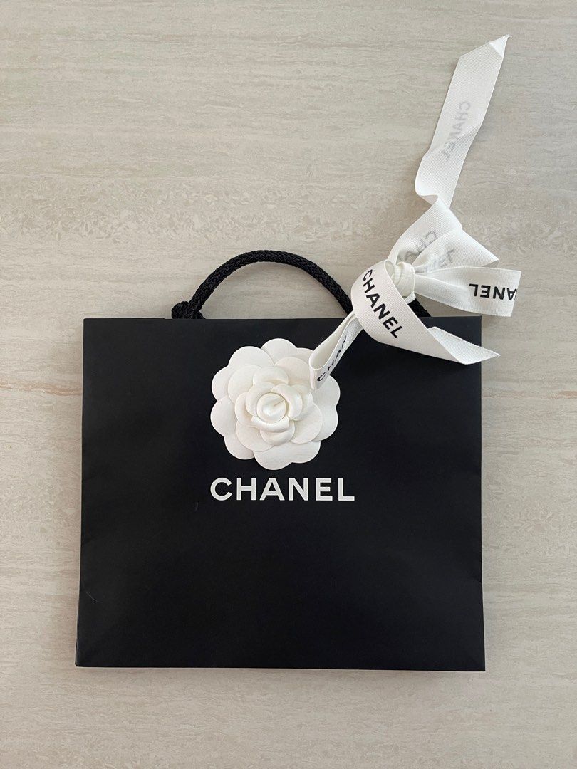 Chanel paper bag 2019 deals