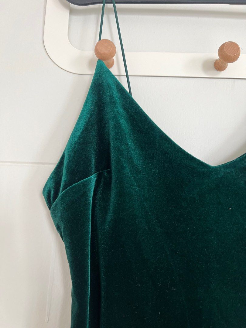 Green velvet dress forever 21 top