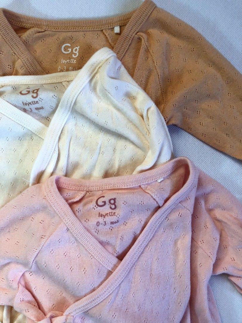 Gingersnaps' 3-Pc Set Long Sleeves Pointelle Onesies (Category: Babies & Kids Fashion) located in Bocaue. Submitted by aadcdc (Listing ID 1327989668, Image 2). Description: Gingersnaps' 3-Pc Set Long Sleeves Pointelle Onesies 500 Condition: Have issues but the fabric is still new 3-Pc.
