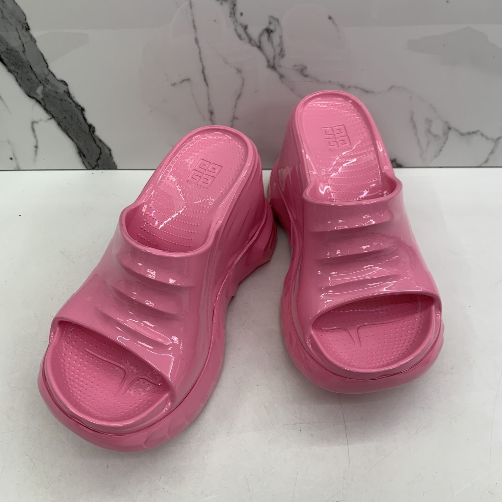 GIVENCHY PINK MARSHMALLOW #37 SLIPPERS 247047204 !, Luxury