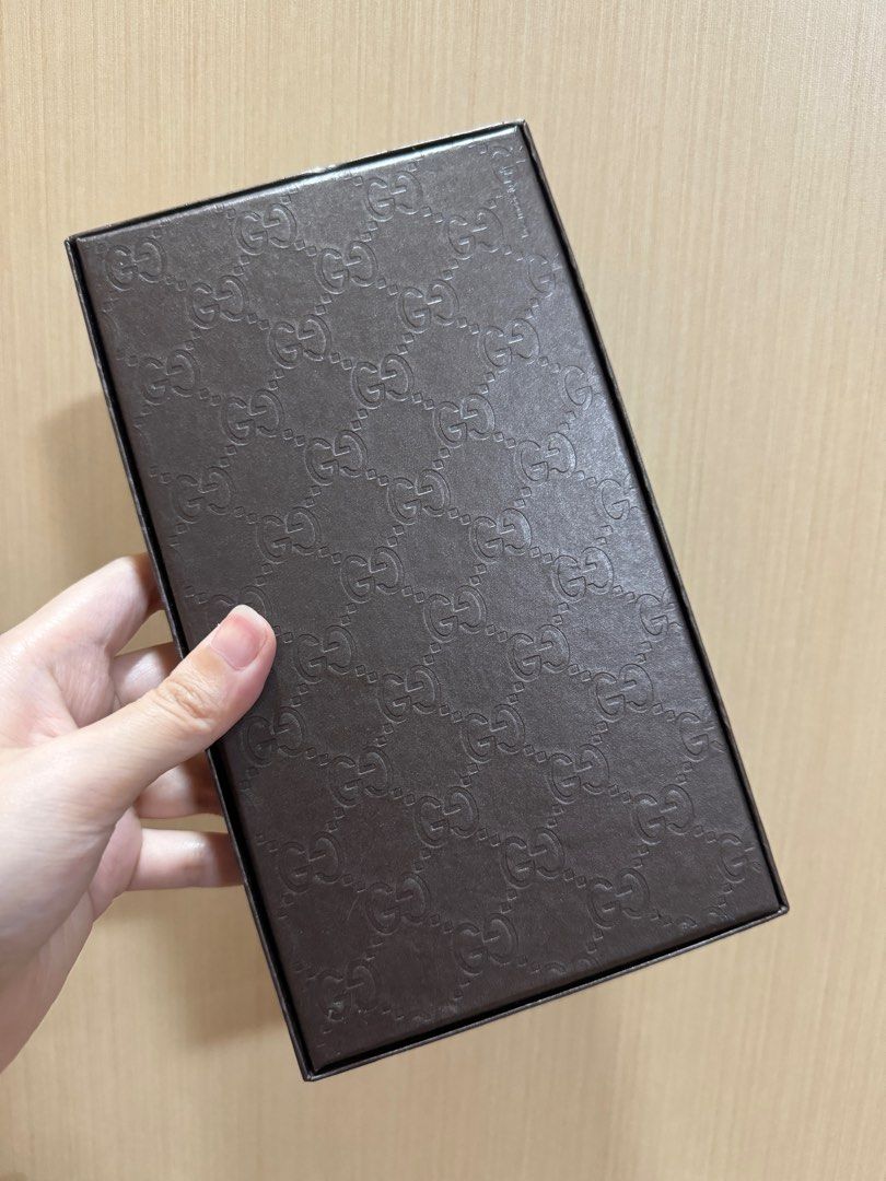 Gucci Wallet Box only for Guccissima (Category: Luxury Bags & Wallets) located in Quezon City. Submitted by thebluesky07 (Listing ID 1327948325, Image 3). Description: good as new box from Gucci for Guccissima wallet authentic and original from Gucci excellent quality item location: Cubao QC.