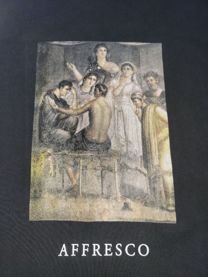 IH NOM UH NIT (Category: Tshirts & Polo Shirts ) located in General Santos City (Dadiangas). Submitted by hoverfinds (Listing ID 1327897775, Image 2). Description: dimes 20"×28.5" color rate 9.6/10 issue: missing necktag Php 600shipped jnt There is some wear and tear. Please consider this before purchasing..