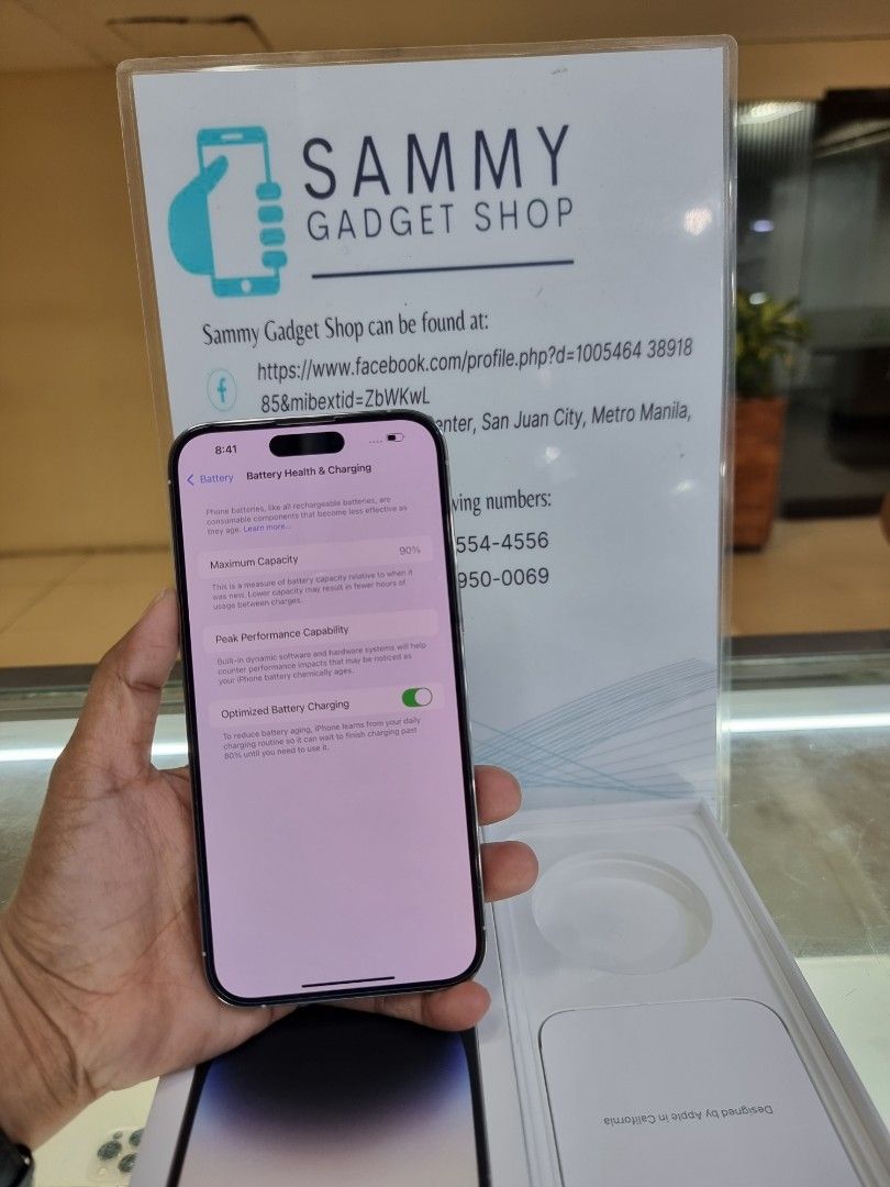 Iphone 14prkmax 256 hk preloved (Category: iPhone 14 Series) located in Quezon City. Submitted by ronalynac40976 (Listing ID 1327926846, Image 3). Description: iphone 14promax 256 hk variant/dual sim 90% batteri health good condition with box, usb, case pick up store in greenhills shopping center we ship Nationwide via lbc we accept creditcard by installment+% we accept swap/trade in we accept ggives & spaylater+% dm or call for fast transaction 
