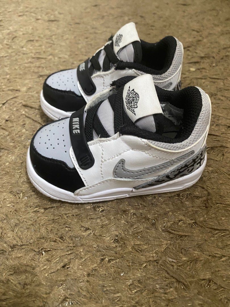 Jordan (Category: Babies & Kids Fashion) located in San Fernando. Submitted by a.de.clutter (Listing ID 1328044521, Image 1). Description: Slightly negotiable Size: US 4C Personally bought in USA .