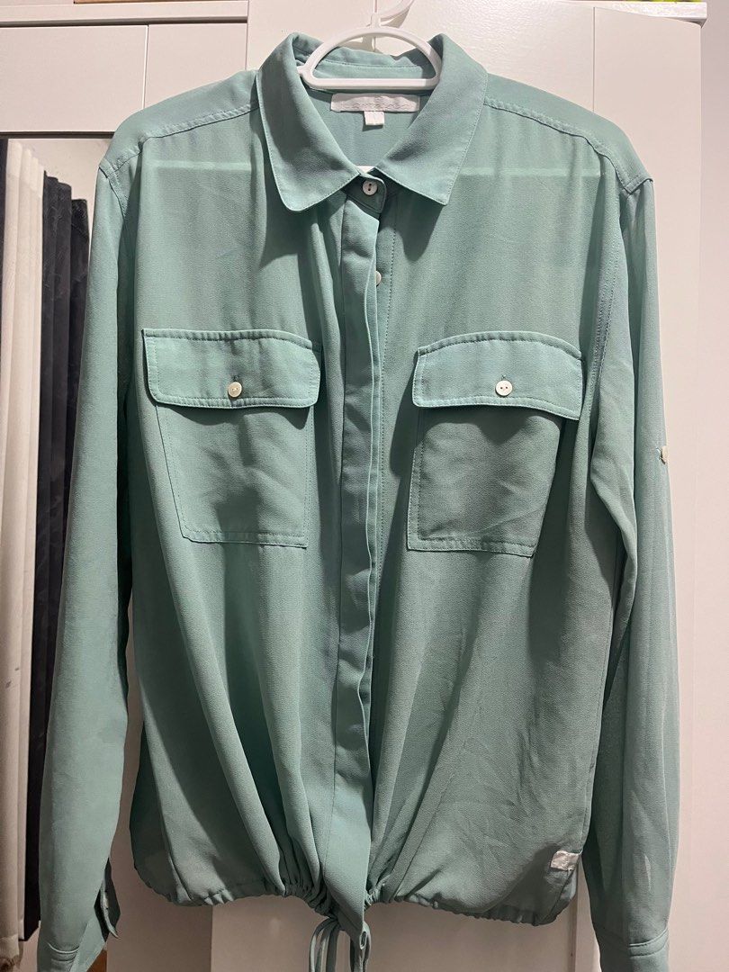 Kamiseta Blouse (Category: Blouses) located in Quezon City. Submitted by findingthingzzz (Listing ID 1327996035, Image 3). Description: .