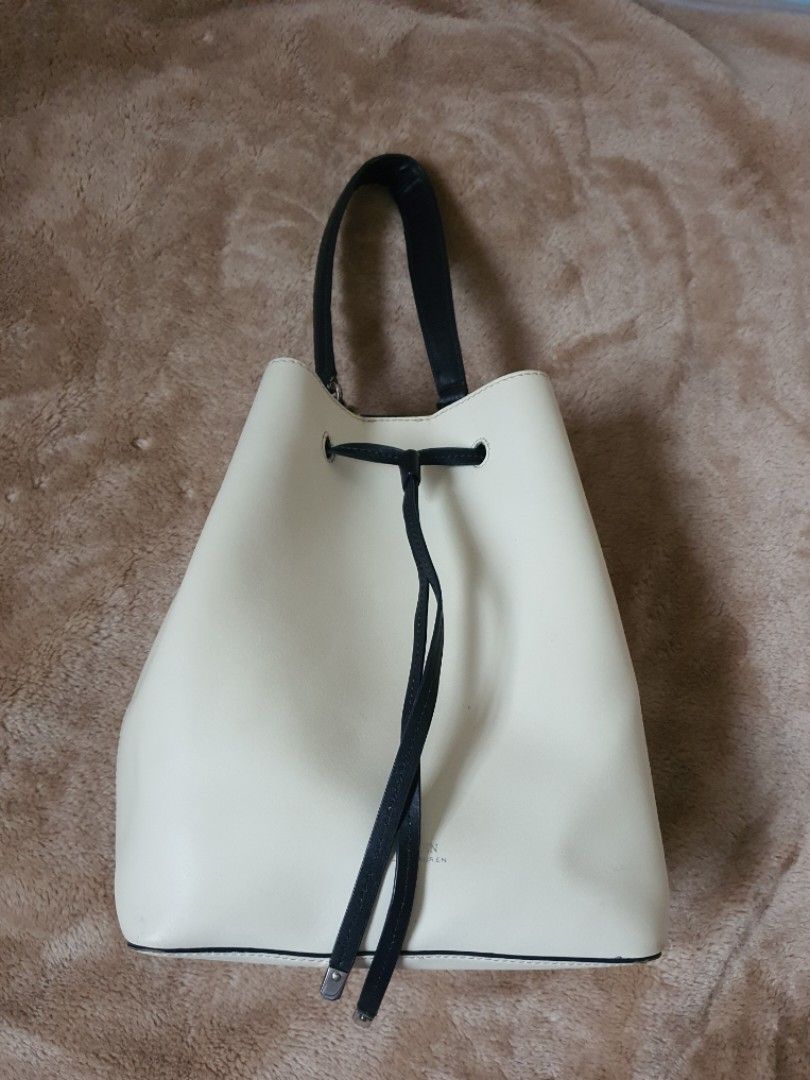 Lauren Ralph Lauren Dryden Debby Leather Drawstring Bag Stripes Women s Fashion Bags Wallets Cross body Bags on Carousell