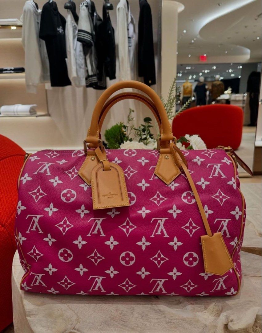 ⚜️Louis Vuitton x Pharrell Bandouilière bag (Category: Luxury Bags & Wallets) located in Makati City. Submitted by 90sangel (Listing ID 1328053695, Image 1). Description: •Item: Exclusive Pink LV Bandouilière bag from Runway ⚜️ •Size: 25cm •Condition: Excellent! 💯 with minor issue *Ft. Pharrell signature aesthetic, collectors item. This bag is rare find. 🩷💓 Includes original box dustbag paperbag and cards. Ideal for travel, available in turquo