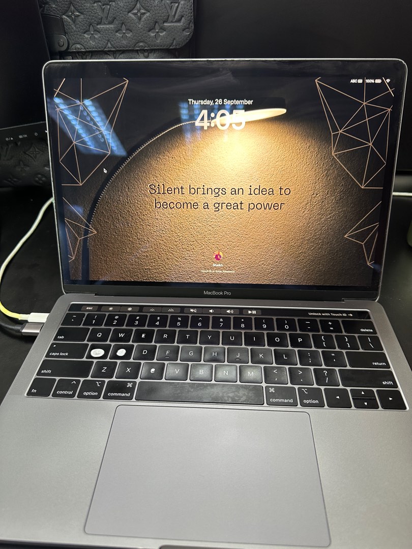 Macbook Pro 256GB Touchbar 2019, Computers & Tech, Laptops & Notebooks