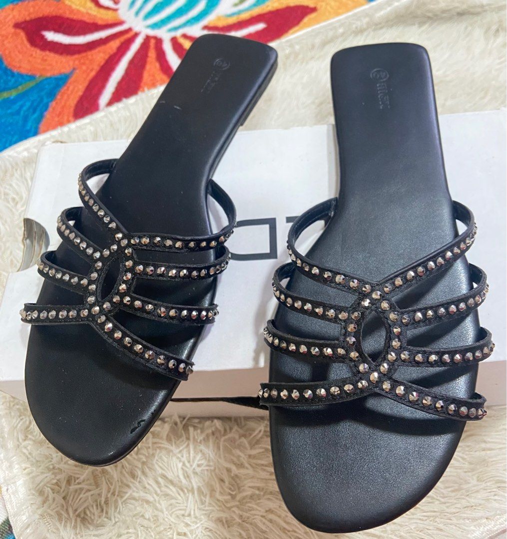 Max fashion chappals shop