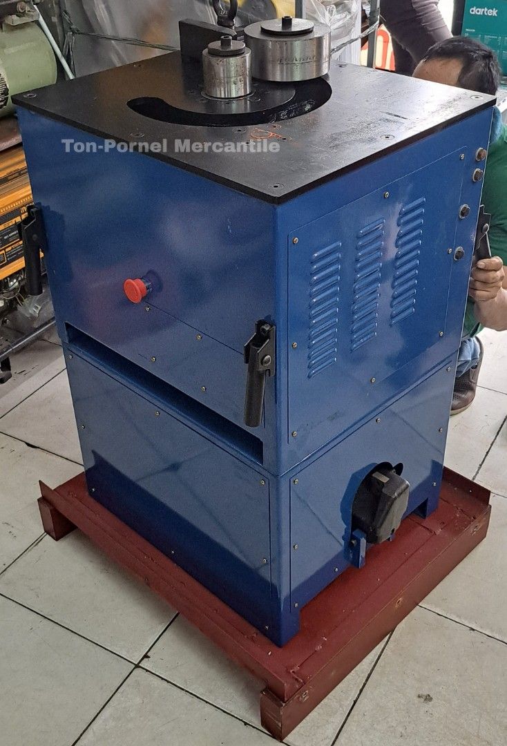 MEIHO 32mm REBAR BENDER with CUTTER (Category: Construction Tools & Equipment) located in Manila. Submitted by tonpornel (Listing ID 1327920943, Image 3). Description: MEIHO 32mm REBAR BENDER with CUTTER Ton-Pornel Mercantile • We supply Powertools, Hardware tools, Plumbing, Paints, Electrical and Construction materials • We offer Paint Mixing and Powertools Repair Visit us: 38 Marcos Highway Mayamot, Antipolo City https://maps.google.com/?cid=13