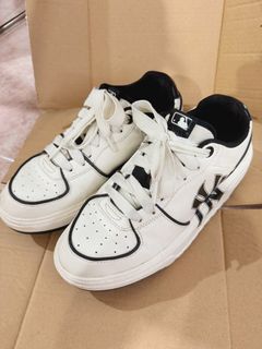 (Category: ) located in . Submitted by hyeoon (Listing ID 1327982641, Image 1). Description: .