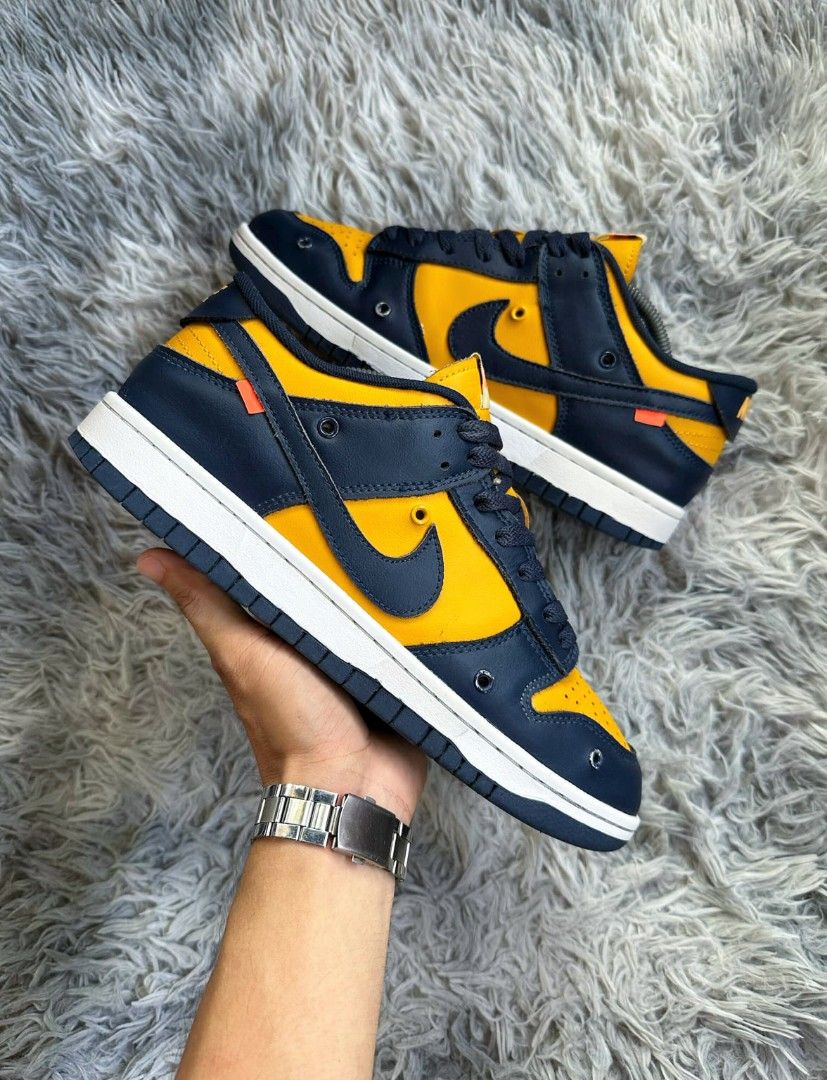 NIKE DUNK OFF WHITE MICHIGAN (Category: Sneakers) located in Butuan. Submitted by jacobfrost (Listing ID 1327929975, Image 2). Description: Nike Dunk Low Off White Michigan Size 9.5 mens 43 eur 27.5 cm Excellent / minimal issue only 1600 📌.