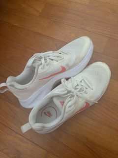 (Category: ) located in . Submitted by ariavanillee (Listing ID 1326024233, Image 1). Description: .