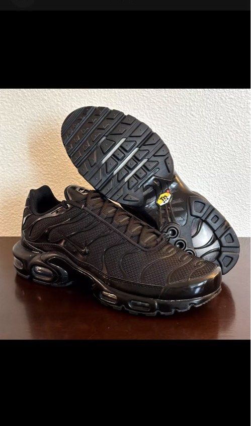 Nike Tn air max plus black US 10 UK 9 EURO 44 Carousell