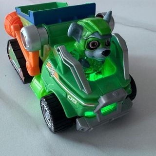(Category: ) located in . Submitted by ellenluck (Listing ID 1327983804, Image 1). Description: .