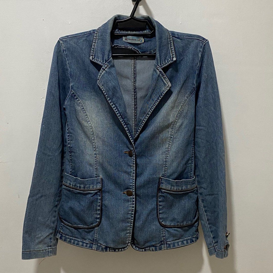 preloved denim jacket (Category: Coats, Jackets and Outerwear) located in Valenzuela. Submitted by selcycle (Listing ID 1328047796, Image 2). Description: SIZE: fits small to medium ✿ location: ugong, valenzuela city ✿ mop: gcash or bpi bank transfer ✿ mod: j&t or lalamove ✿ meet up: around morayta/españa message me for more pictures and/or if you have any question 🫶🏻.