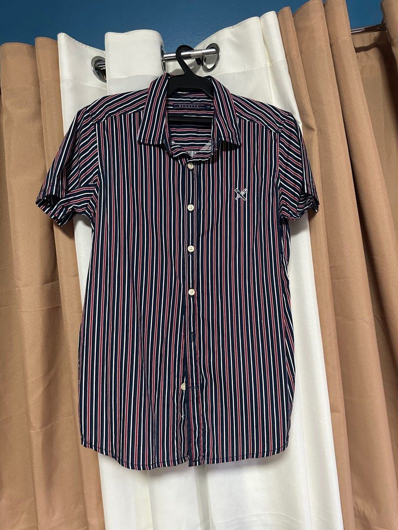 Regatta Polo Shirt (Category: Tshirts & Polo Shirts ) located in Iloilo. Submitted by isteb (Listing ID 1328021793, Image 1). Description: Decluttering. Size XS.