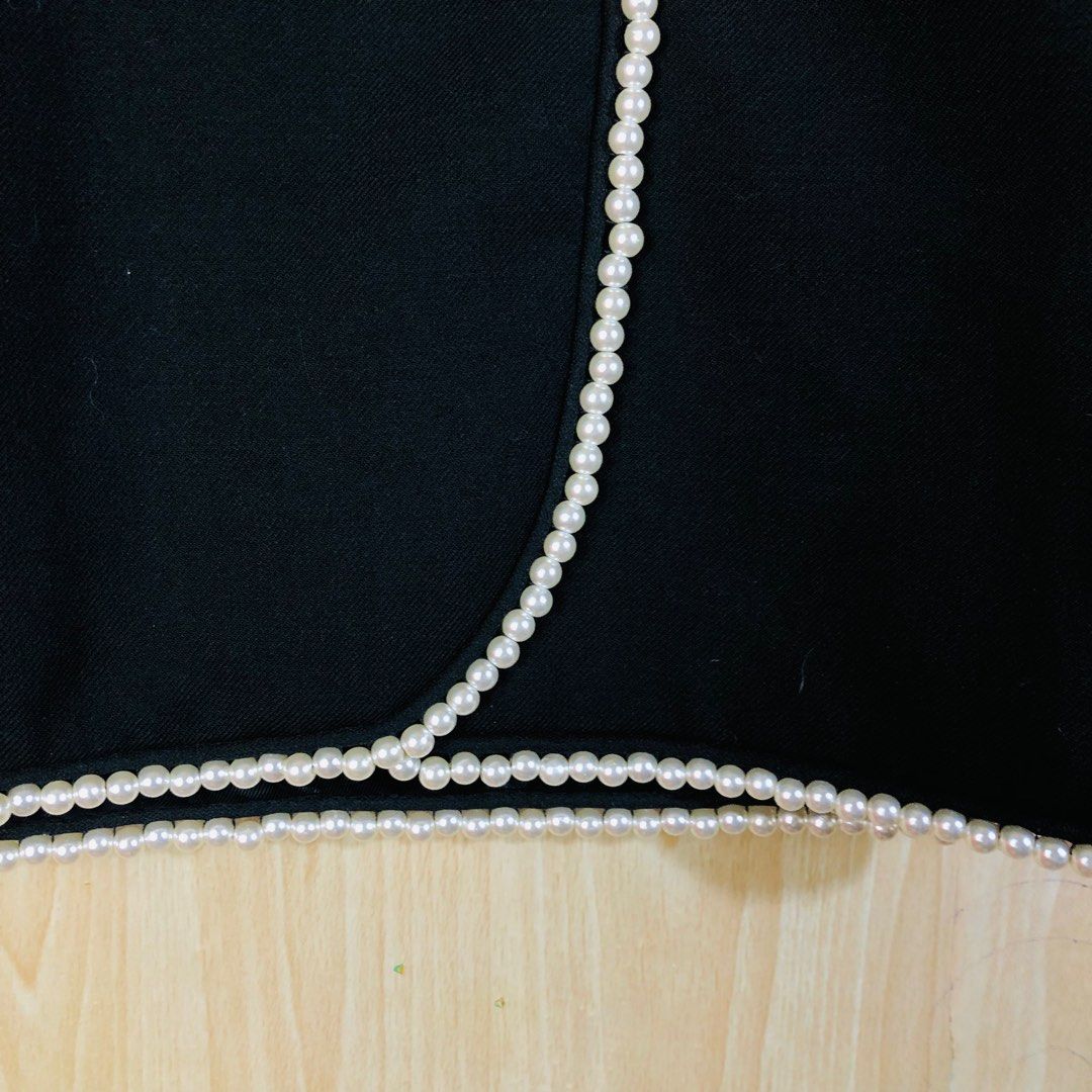 SANDRO PARIS PEARL SKIRT (Category: Luxury Apparel) located in Taguig. Submitted by maniladept. (Listing ID 1327943039, Image 2). Description: SANDRO PARIS PEARL SKIRT AUTHENTIC SIZE:26 WAISTLINE 17.5 LENGTH AS NEW CONDITION NO FLAWS NEGOTIABLE ITEM ONLY DM.
