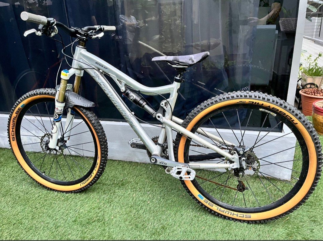 Santa Cruz Blur LT Sports Equipment Bicycles Parts Bicycles on Carousell