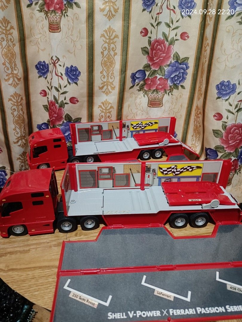 Shell trailer trucks (Category: Vehicle & Diecast Models) located in Baguio. Submitted by baguiobeans (Listing ID 1328027639, Image 2). Description: Issues seen on pictures.. Makinis pa yung isa may putol lang lock sa likod.. Yung isa may punit sticker at missing yung pinto sa likod.