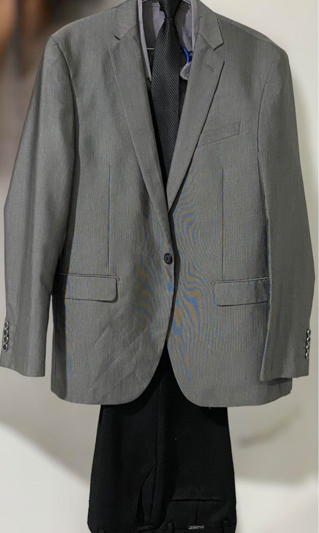 Suit set (Category: Sets & Coordinates) located in Manila. Submitted by goldenmoon_f6bc2f (Listing ID 1328015034, Image 2). Description: set suit.