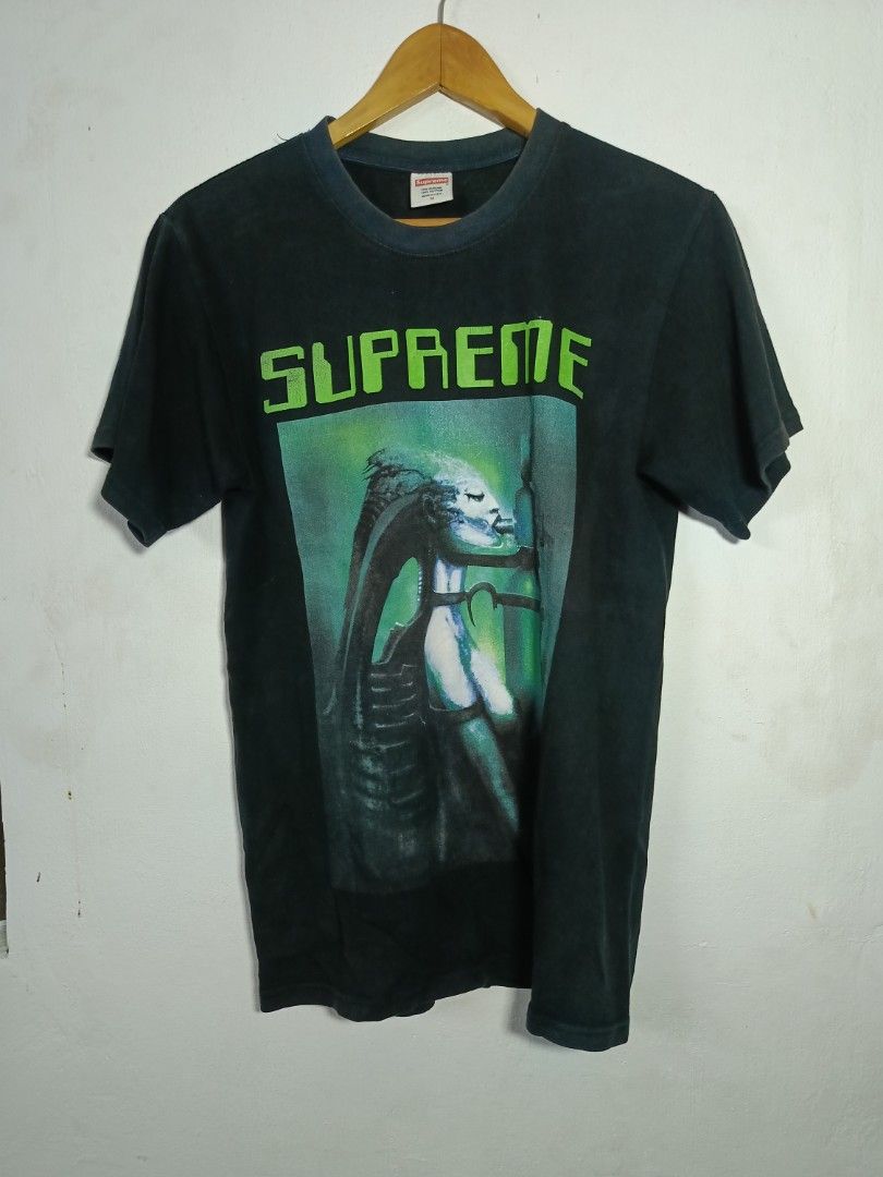SUPREME GIGER ALIEN TEE