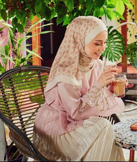 (Category: ) located in . Submitted by syararara (Listing ID 1327985385, Image 1). Description: .