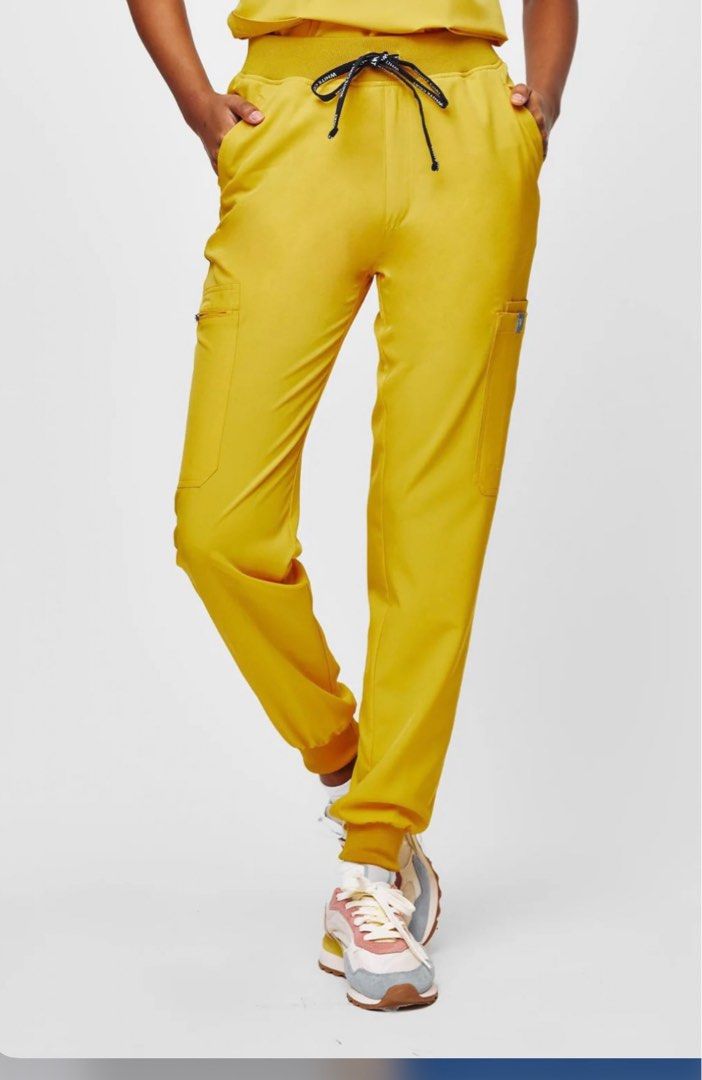 White Coat Scrub Jogger Pants (Category: Activewear) located in Angeles City. Submitted by lancecamino (Listing ID 1328033757, Image 1). Description: Pants Only (Jogger).