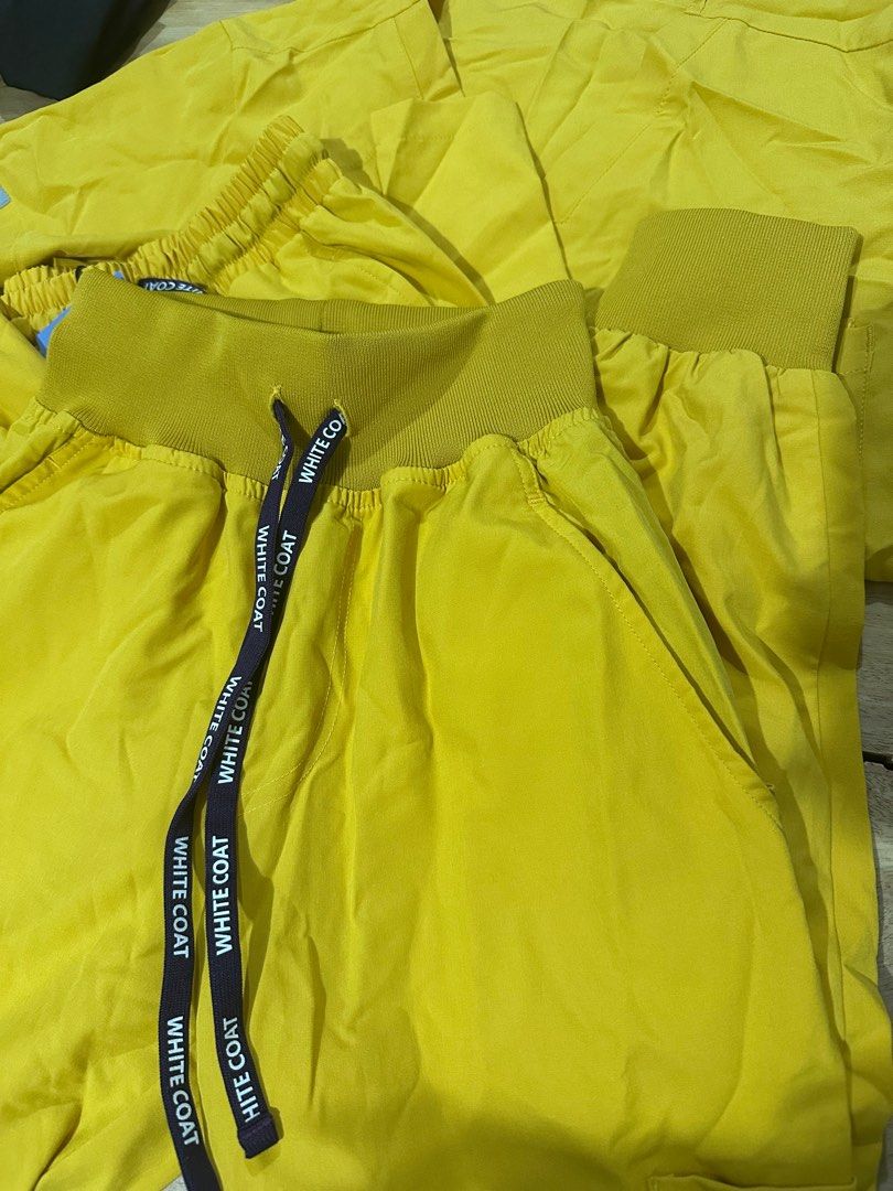White Coat Scrub Jogger Pants (Category: Activewear) located in Angeles City. Submitted by lancecamino (Listing ID 1328033757, Image 2). Description: Pants Only (Jogger).