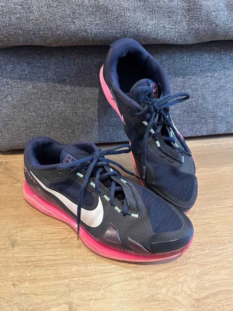 Worn Tennis Sport Shoes Size 44, 男裝, 鞋, 波鞋 Carousell