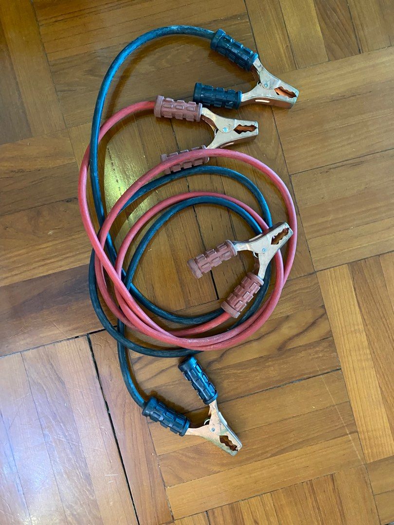 汽車電池過江龍 Jump Starter Cable （分類：其他）位於 Hong Kong。 由 al1234567890 提交（商品編號 1328131683，圖片 1）。簡介： 。