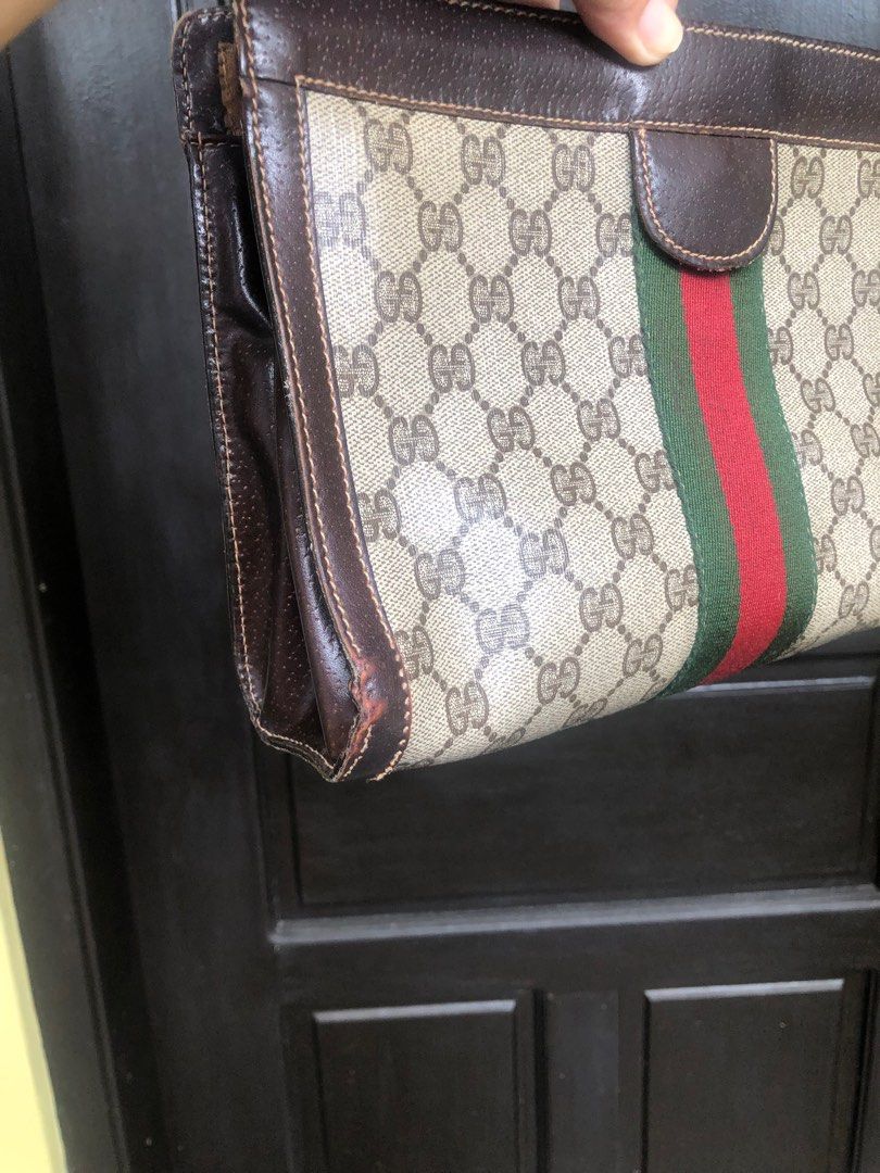 authentic Gucci vintage clutch modified sling bag (Category: Luxury Bags & Wallets) located in Pasig City. Submitted by maricrism68145 (Listing ID 1326396462, Image 3). Description: preloved from Japan.