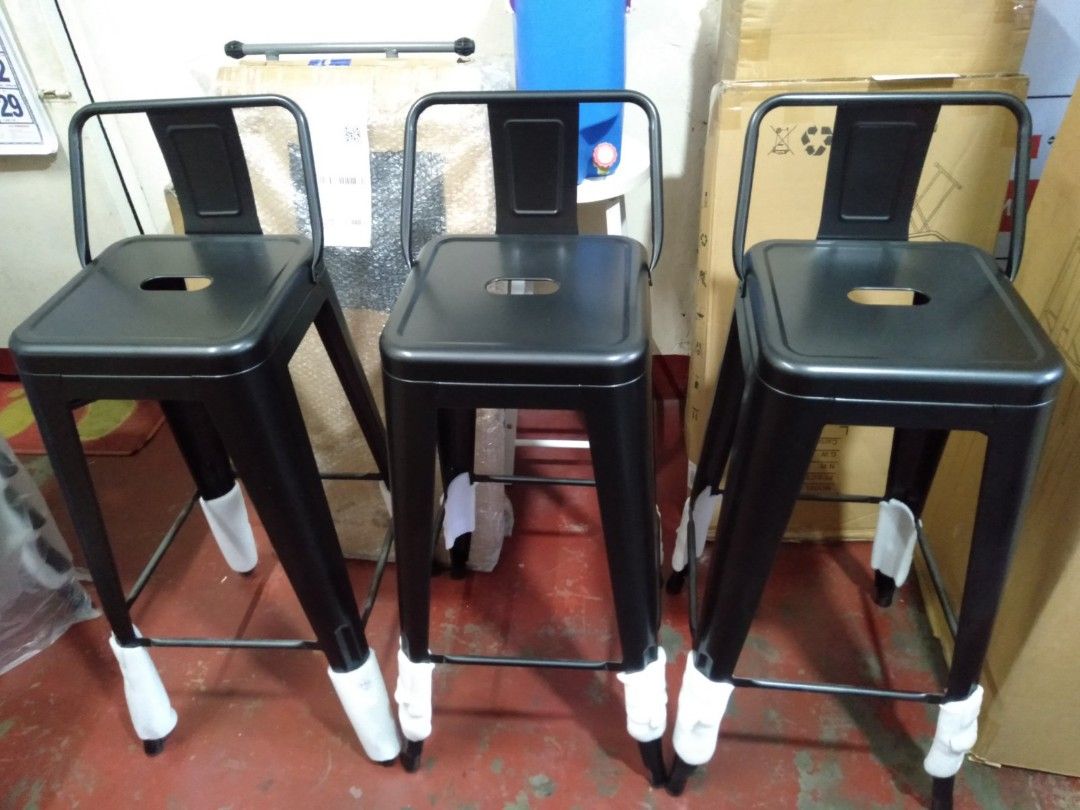 Bar Chair Brand New (Category: Chairs) located in Quezon City. Submitted by mf143 (Listing ID 1328179096, Image 1). Description: 65cm seat to floor height 75cm seat to floor height loc pick up: Proj 7, QC.