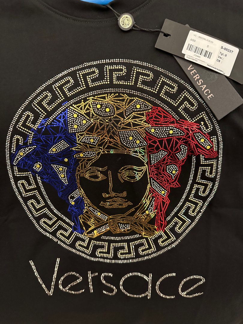 Brand New Versace T shirt 100 Authentic Men s Fashion Tops Sets Tshirts Polo Shirts on Carousell