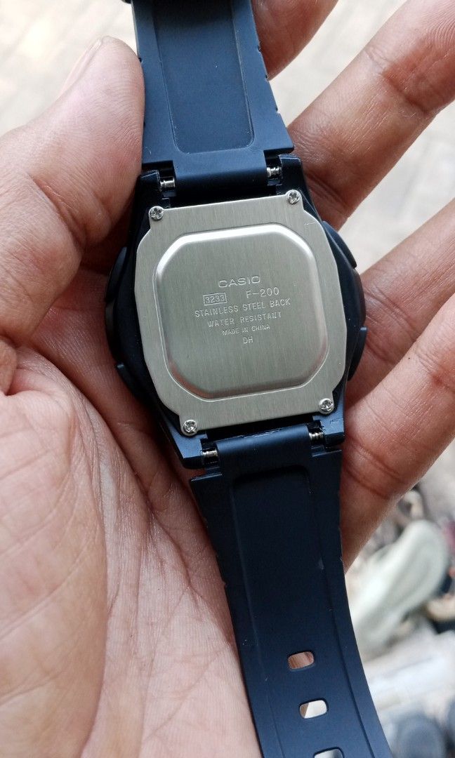 Casio 3233 f200 new arrivals