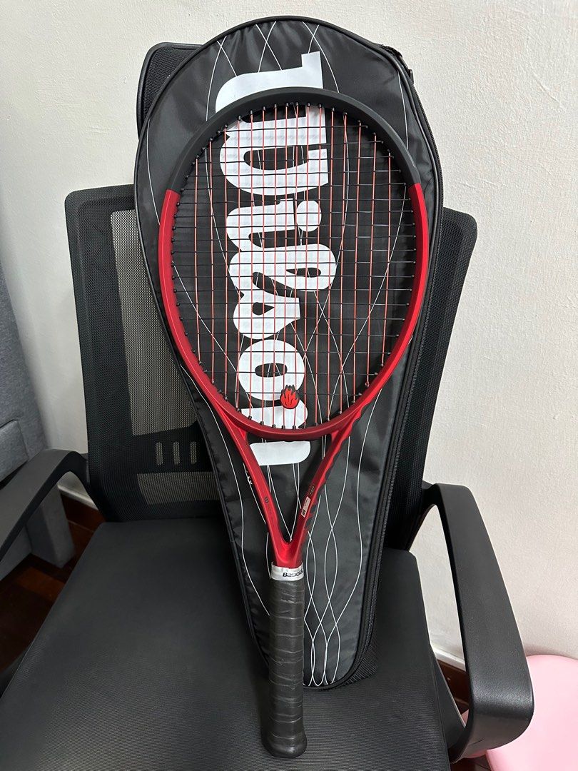 Clash 100 v2 Tennis Racquet, Sports Equipment, Sports & Games, Racket