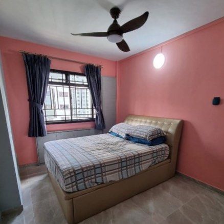 Common Room for Rental Telok Blangah Heights (Category: Room Rentals) located in Singapore. Submitted by creativelyloaded (Listing ID 1328170980, Image 1). Description: - ROOM AVAILABLE FROM 1 OCT 2024 - HIGH FLOOR, SUPER WINDY -NEWLY RENOVATED FULL HOUSE -FULLY FURNISHED - FAN,WIFI,QUEEN SIZE BED, WARDROBE, DRESSING TABLE - VERY ACCESSBILE - TELOK BLANGAH MRT - BUS STOP JUST BELOW BLOCK - 5 MINS TO VIVO CITY, - 24HR SUPERMARKET, WET MARKET ALL V