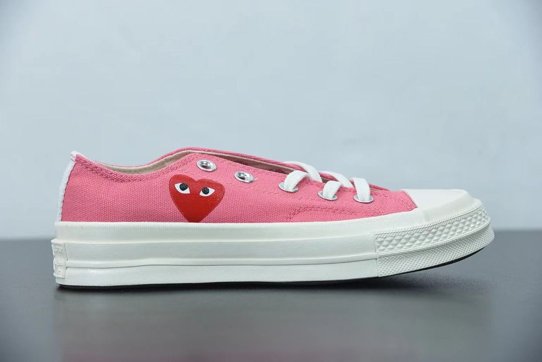 Pink comme des garcon 2025
