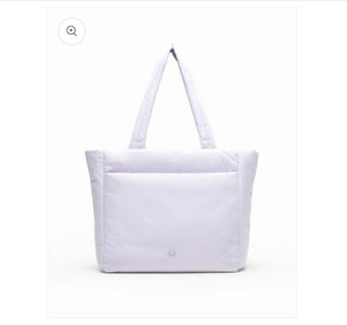 (Category: ) located in . Submitted by shopspreeeee (Listing ID 1328123243, Image 1). Description: .