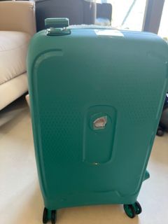 （分類：）位於 。 由 hazeldidi 提交（商品編號 1328127609，圖片 1）。簡介： 。