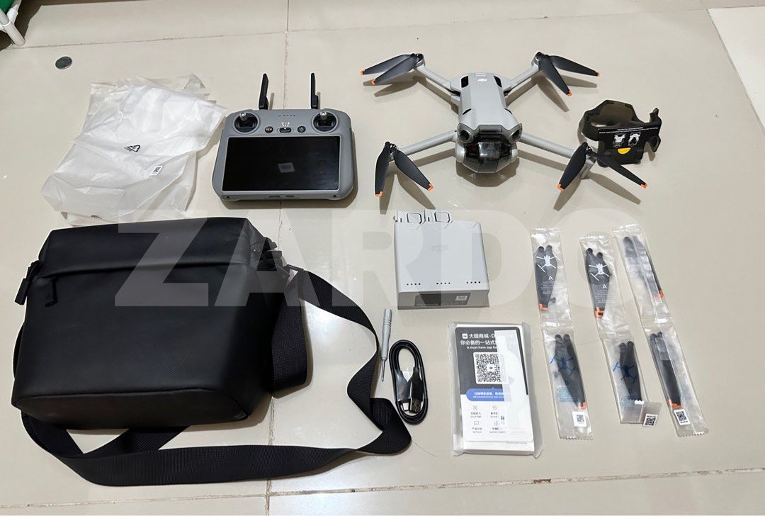 DJI Mini 4 Pro FMC, Photography, Drones on Carousell