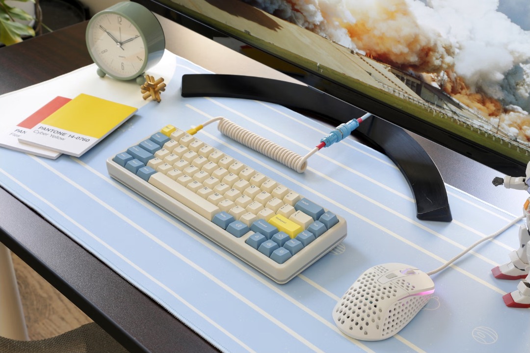 Drop + MiTo GMK Godspeed Custom Keycap Set - Armstrong Base Kit ...