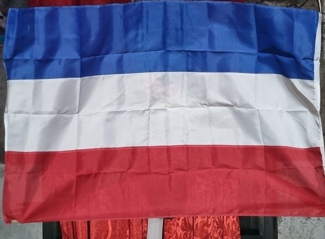 European Country Flag (Category: Hoodies) located in Paombong. Submitted by sweetdeals0181656 (Listing ID 1328200360, Image 2). Description: Dimension Length: 59 inches Width: 38 inches.