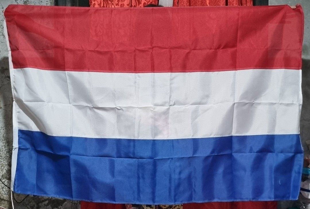 European Country Flag (Category: Hoodies) located in Paombong. Submitted by sweetdeals0181656 (Listing ID 1328200360, Image 1). Description: Dimension Length: 59 inches Width: 38 inches.