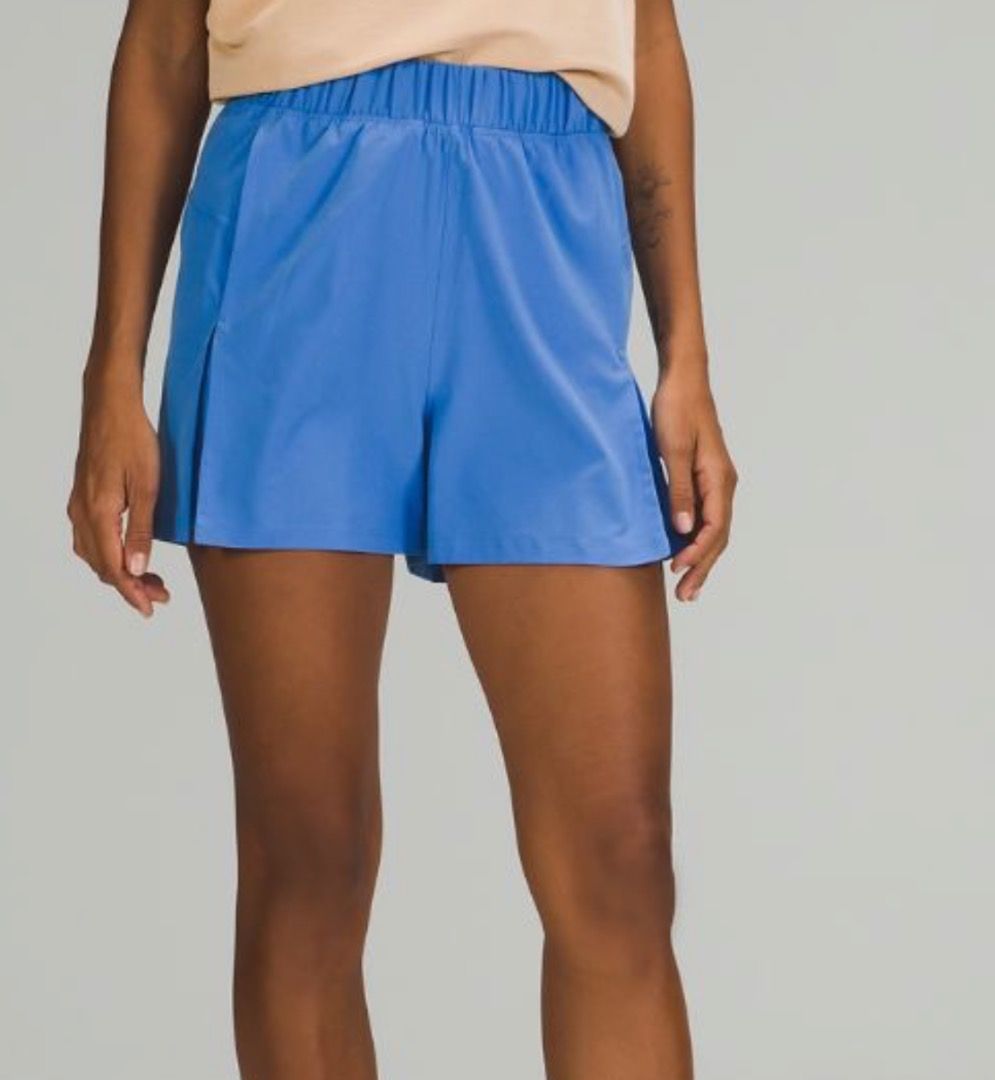 FAST DEAL Lululemon super HR Pleated short Women s Fashion Activewear on Carousell