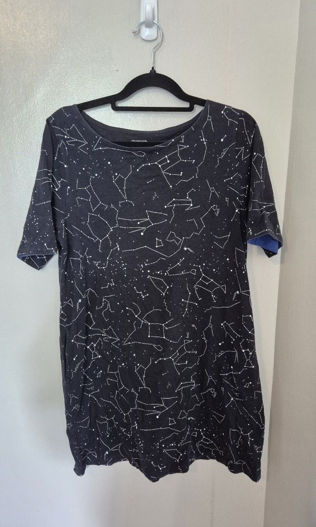 Graniph Japan Constellation Dress w/ pockets! (Category: Dresses) located in Taguig. Submitted by alypaap (Listing ID 1328212762, Image 1). Description: from Japanese brand Graniph. Fits Medium to Large. I'm 5'2" and the hem is above my knees. it has pockets!.