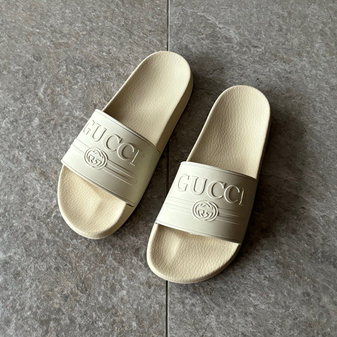 GUCCI BELT LOGO CREAM WHITE RUBBER SLIDE SANDAL G9 FIT UK9 9.5 Men s Fashion Footwear Flipflops and Slides on Carousell